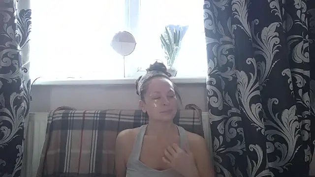 LindaStarS online show from 03/08/26, 06:17