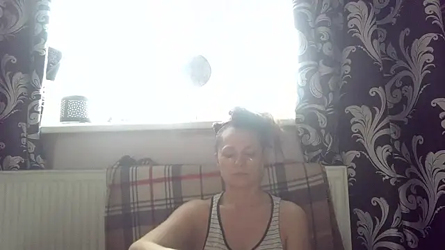 LindaStarS online show from 03/26/26, 05:13