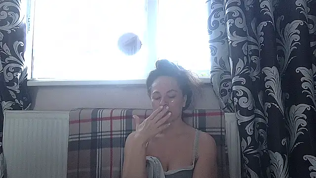 LindaStarS online show from 04/07/26, 05:08