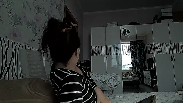 LindaStarS online show from 04/17/26, 12:08