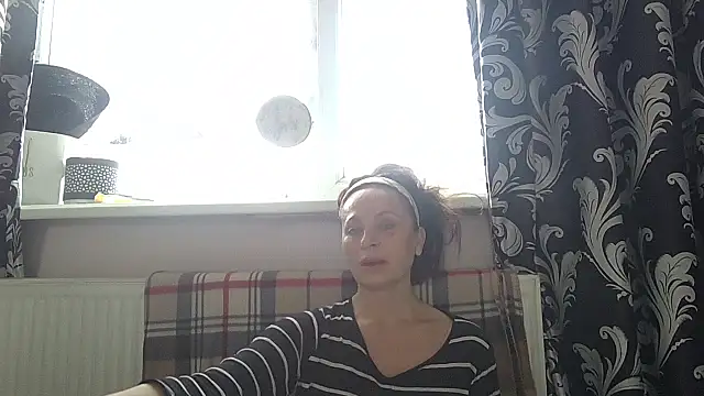 LindaStarS online show from 04/18/26, 06:39