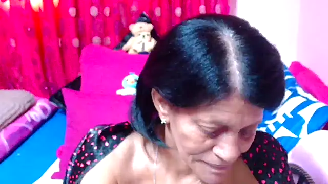 SLUTTYROXY online show from 09/15/25, 06:24