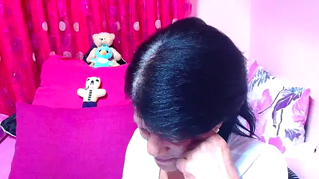 SLUTTYROXY online show from 10/02/25, 06:59