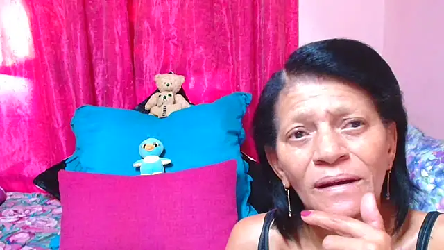 SLUTTYROXY online show from 01/08/26, 07:10