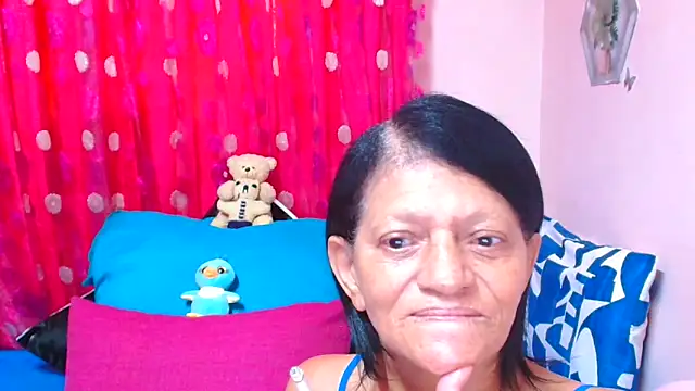 SLUTTYROXY online show from 04/06/26, 06:14