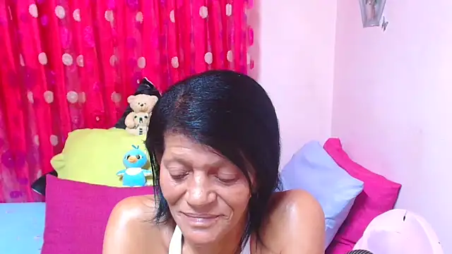 SLUTTYROXY online show from 04/15/26, 07:10