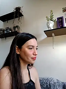 loveuu-bae online show from 02/01/25, 10:02