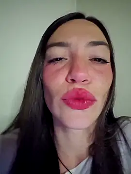 loveuu-bae online show from 09/11/25, 12:11