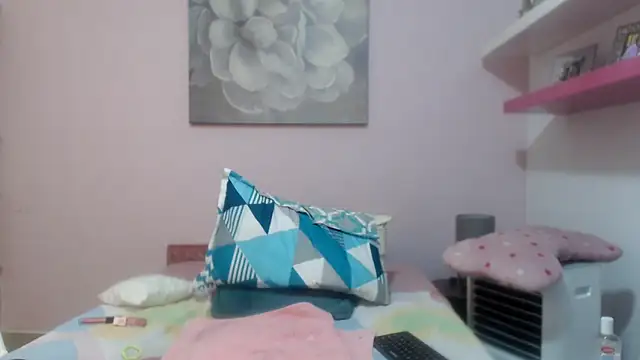 CindyCrawford online show from 12/19/25, 03:57