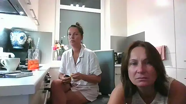 AnnaWaller online show from 08/08/26, 11:07