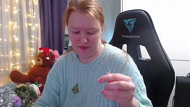 Snapshot of Lady_Inari chatting on 12/22/24, 04:06 Lady Inari online show from 12/22/24, 04:06