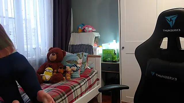 Snapshot of Lady_Inari chatting on 01/12/25, 12:33 Lady Inari online show from 01/12/25, 12:33