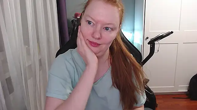 Snapshot of Lady_Inari chatting on 09/30/25, 08:36 Lady Inari online show from 09/30/25, 08:36