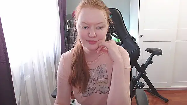 Snapshot of Lady_Inari chatting on 10/18/25, 01:45 Lady Inari online show from 10/18/25, 01:45