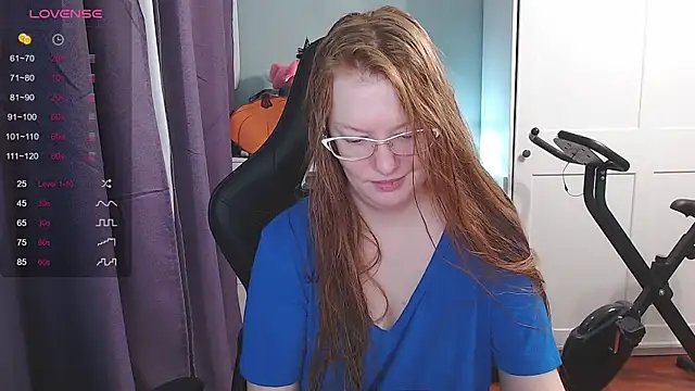 Snapshot of Lady_Inari chatting on 10/25/25, 07:41 Lady Inari online show from 10/25/25, 07:41