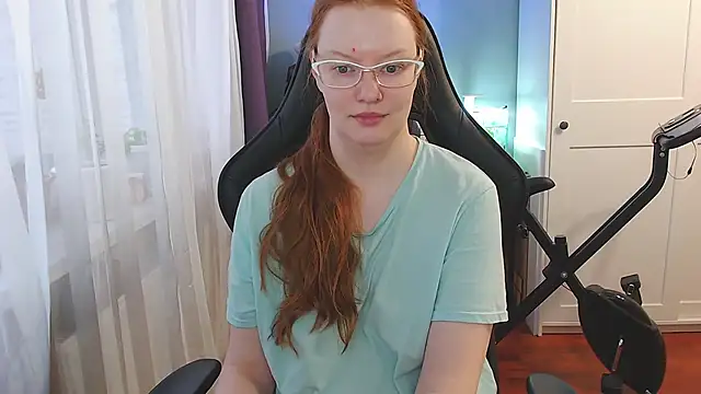 Snapshot of Lady_Inari chatting on 11/03/25, 06:36 Lady Inari online show from 11/03/25, 06:36