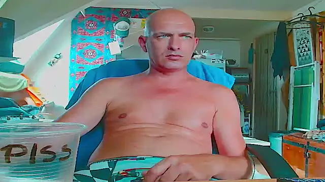 maxhard77 online show from 07/05/26, 11:17
