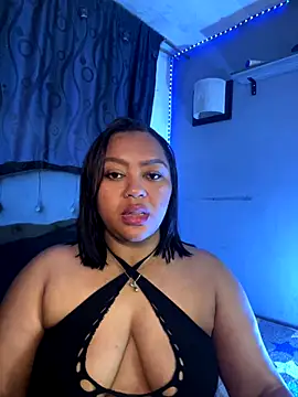 Snapshot of yanza2002 chatting on 10/22/25, 11:48 yanza2002 online show from 10/22/25, 11:48