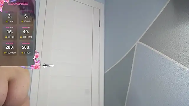 MilaniaCute online show from 12/18/25, 05:30