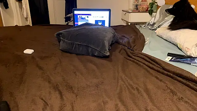 victoria97 online show from 01/07/25, 07:59