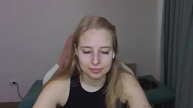 Jessy Ginger online show from 05/17/26, 02:24