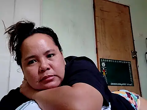 Snapshot of AasianAngelEyesXX chatting on 02/10/26, 02:15 AasianAngelEyesXX online show from 02/10/26, 02:15