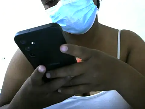 Artinah22 online show from 09/29/25, 04:34