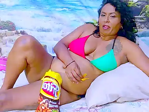 Snapshot of indiansparkle chatting on 03/05/25, 08:53 indiansparkle online show from 03/05/25, 08:53