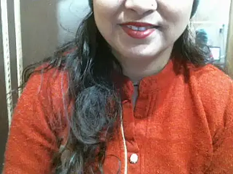 Snapshot of UrsMansi chatting on 12/16/24, 03:30 UrsMansi online show from 12/16/24, 03:30