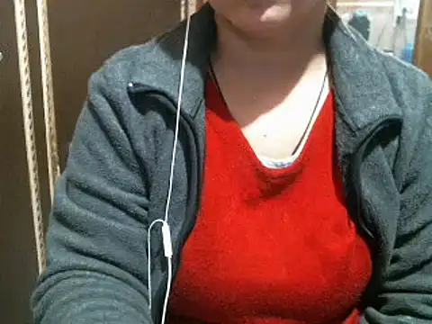 Snapshot of UrsMansi chatting on 01/09/25, 04:41 UrsMansi online show from 01/09/25, 04:41