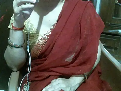 Snapshot of UrsMansi chatting on 11/04/25, 07:07 UrsMansi online show from 11/04/25, 07:07