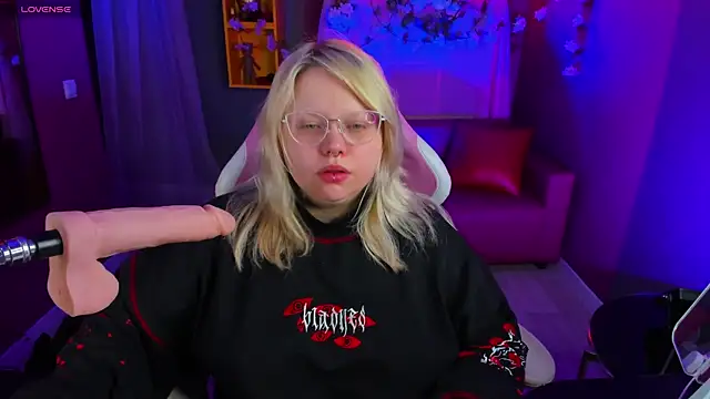 Yoki Shizuko online show from 03/12/26, 06:52