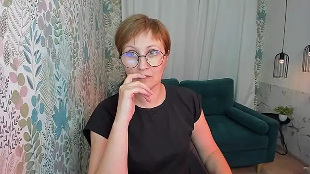 Paris Cherry online show from 02/20/25, 07:19