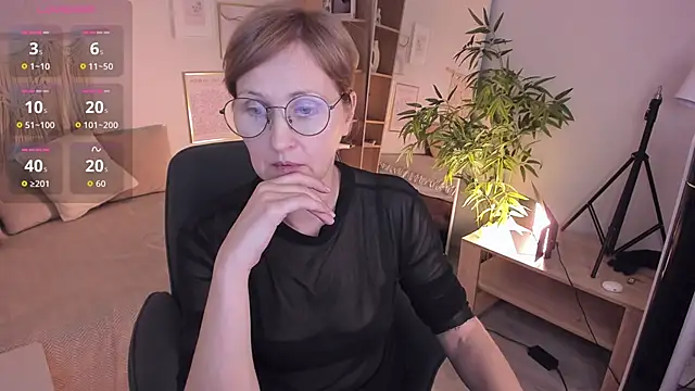 Paris Cherry online show from 01/18/26, 12:53