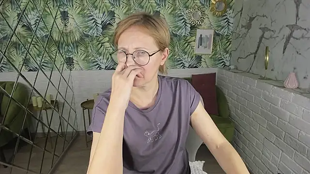 Paris Cherry online show from 01/31/26, 07:11