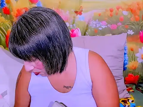 indianroxy online show from 02/25/26, 05:44