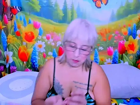 Snapshot of indianroxy chatting on 06/28/26, 12:33 indianroxy online show from 06/28/26, 12:33