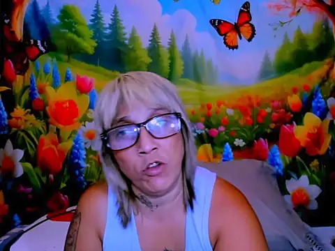 Snapshot of indianroxy chatting on 07/11/26, 07:27 indianroxy online show from 07/11/26, 07:27