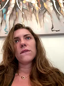 MariiD online show from 10/12/25, 06:12