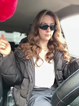 MariiD online show from 03/18/26, 07:00