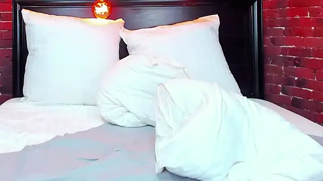 ChristynaRoss online show from 02/12/25, 02:45