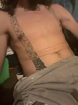 Snapshot of mikeylong chatting on 02/10/26, 10:47 mikeylong online show from 02/10/26, 10:47