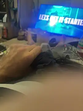 Snapshot of mikeylong chatting on 02/14/26, 08:27 mikeylong online show from 02/14/26, 08:27