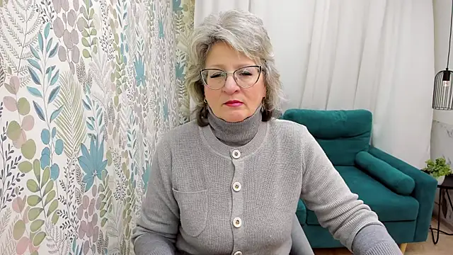 EvelynJoyful online show from 02/09/26, 05:11