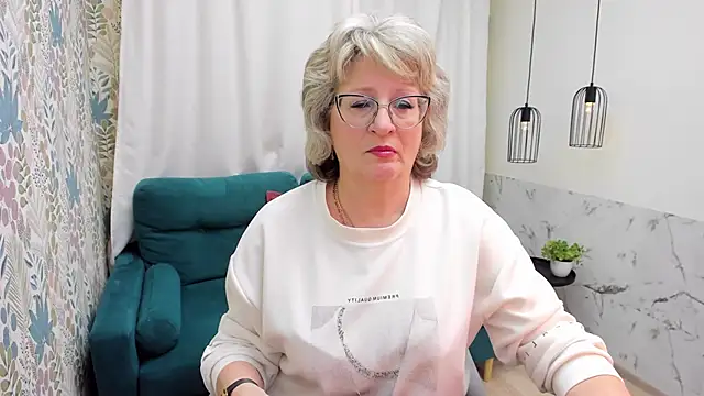 EvelynJoyful online show from 03/19/26, 05:11