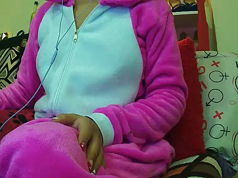 pamelasophia19 online show from 12/27/24, 01:07