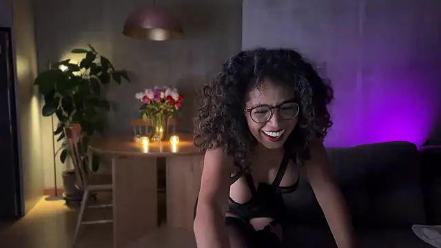 illaroom online show from 02/22/25, 12:05