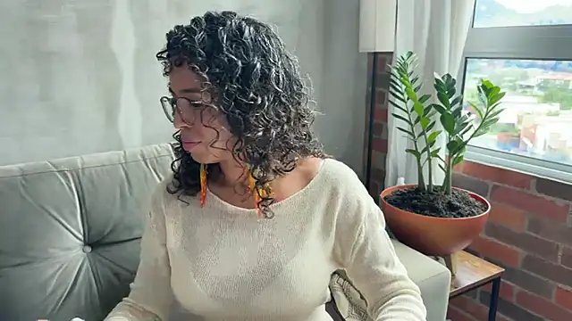 illaroom online show from 02/24/25, 06:58