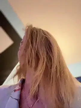 AnastasiaAniess online show from 02/22/25, 09:37