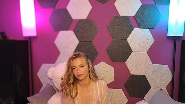 AnastasiaAniess online show from 10/25/25, 08:14